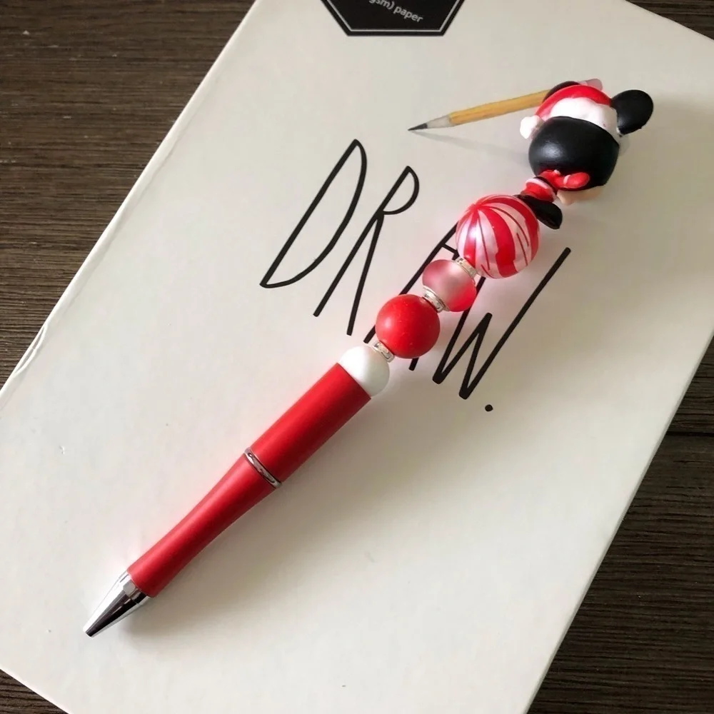 Disney Doorables: Mickey & Friends: Christmas Mickey Mouse handmade beaded pen